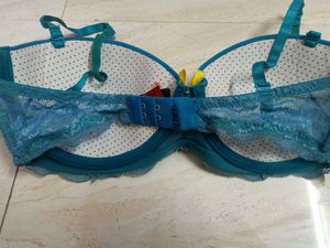 CANDOUR TOP INNER 34C SIZE