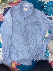 Levis Medium Size Shirts