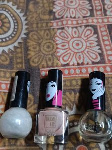 4 nail polish comboo