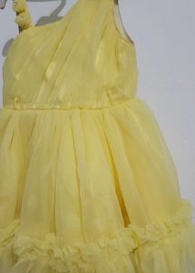 Yellow One-Shoulder Tulle Dress