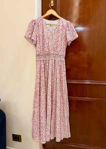 Forever New Floral Dress 🌷