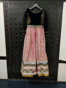 Velvet &amp; Net Pyari Si Gown🤍