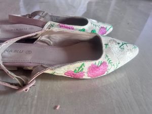 Very Good Footwear Rarely Used