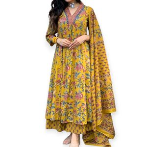 Cash Allow Yellow Floral Kurta Set