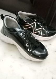 Black Shoes For Girls