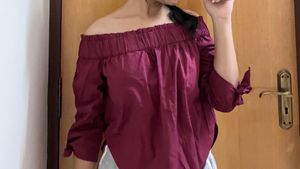 Cute Off Shoulder Top For Women