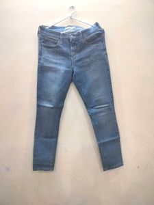 Levi's 711 Skinny Jeans