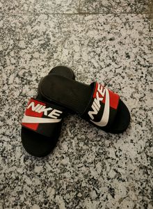 PREMIUM NIKE SLIDES (UNISEX)💥💯