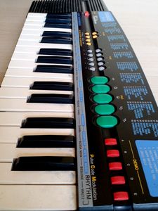 CASIO SA-21 PIANO KEYBOARD IN EXCELLENT CONDITION WITH ADAPTER Please Create Combo And Save On Delivery Fee Please Check My Closet🙂