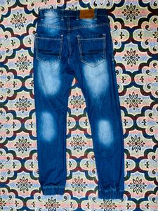 men blue jeans