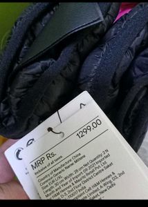 Black Padded Mittens