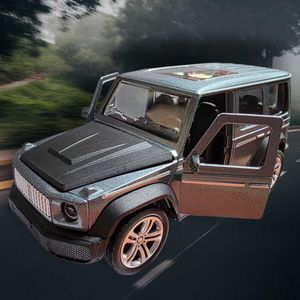Premium Die-Cast Metal G-Class Model Car with Open