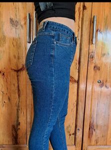 Combo Jeans And Long Sleeves