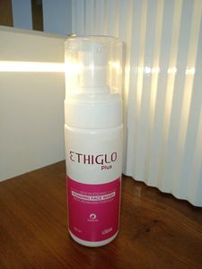 Ethiglo Plus Foaming Face Wash