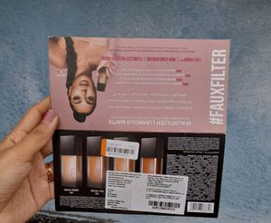 Huda Beauty Foundation Sample