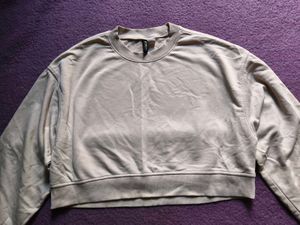 H&amp;M Sweatshirt