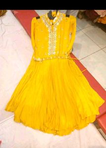 Elegant Yellow Kurta Set
