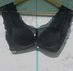 Black Lace Front-Closure Bra