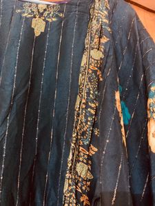 Pakistani salwar suit