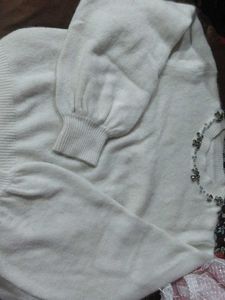 Elegant White Knit Sweater