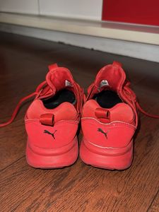 Puma Red Sport Shoes (UK7)