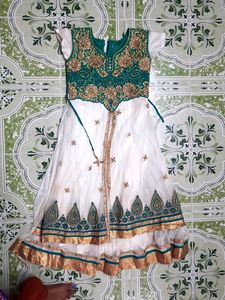 Grand Women White Kurta Set | Bust Size 31
