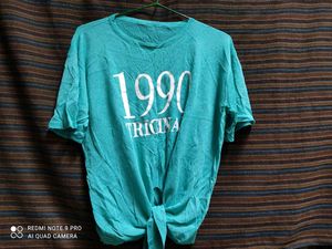 Vintage 1990 T-Shirt , Its Free Size Tshirt.