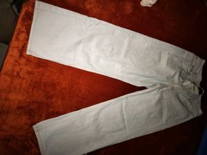 Baggy Off White Jean