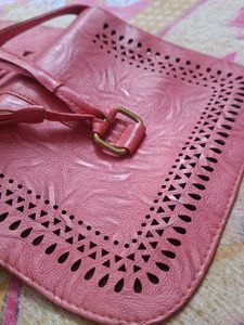 Pink 💕Sling Bag