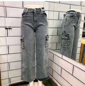 Stylish Cargo Jeans 👖