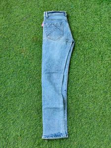Light Wash Denim Jeans