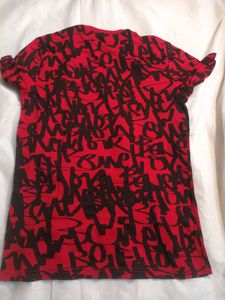 red tshirt