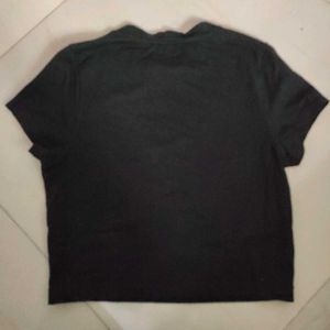 Rio Basic Slim Fit Tshirt In Black Colour