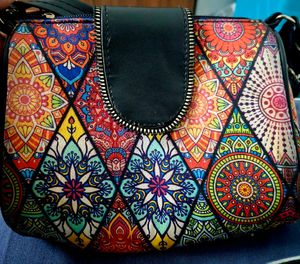 Chic Mandala Crossbody Bag– Vibrant Printed Sling