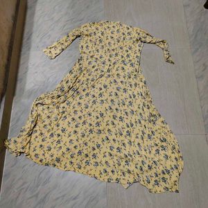 🌼 Elegant Yellow Floral Maxi Dress 🌼
