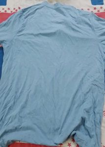 hi I want to sell thus brand t shirt
