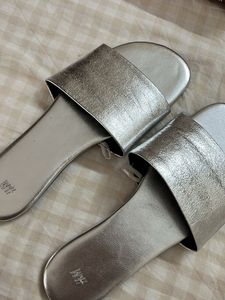 H&amp;M Silver. Flats - New