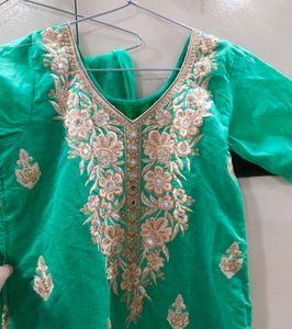 Suit And Salwaar With Dupatta