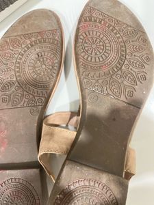 2 Flats Sandal