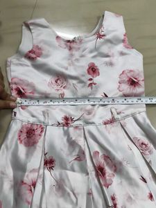 Floral Print Sleeveless Dress