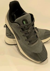 Mens Sport Shoes Size 7🔥