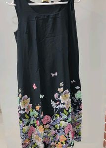 Knee Length Sleevless Black Dress