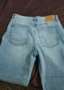H&amp;M Light Wash Jeans
