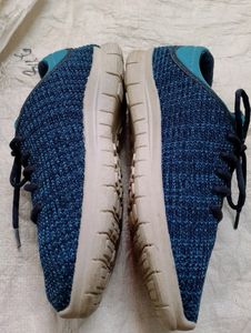 Sports Shoes