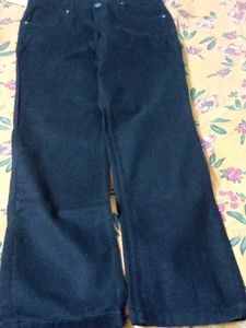 Roadster Black Chinos