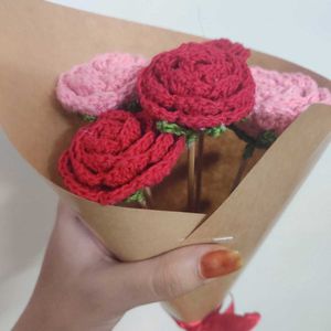 Handmade Crochet Rose Bouquet – Eternal Blooms