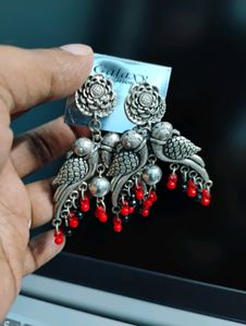 Set Of 2 Metal Earings