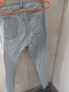 H&amp;M Light Wash Denim Jeans