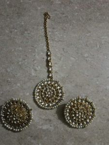 Elite Chunky Earing And Maangtika