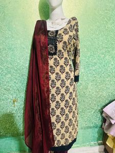 2 Pece Dupatta Kurta